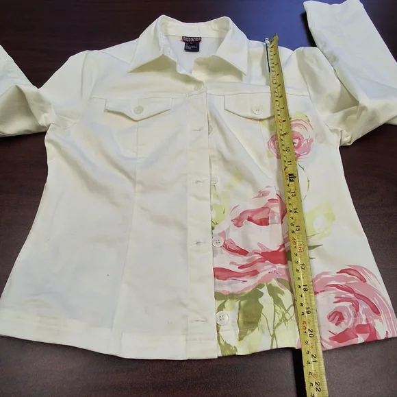 Jackey - Picture 6 of 6